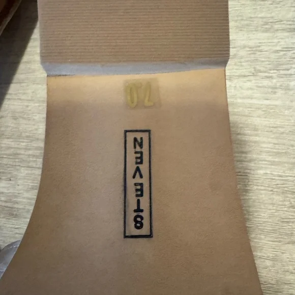 Steven - Picture 7 of 8